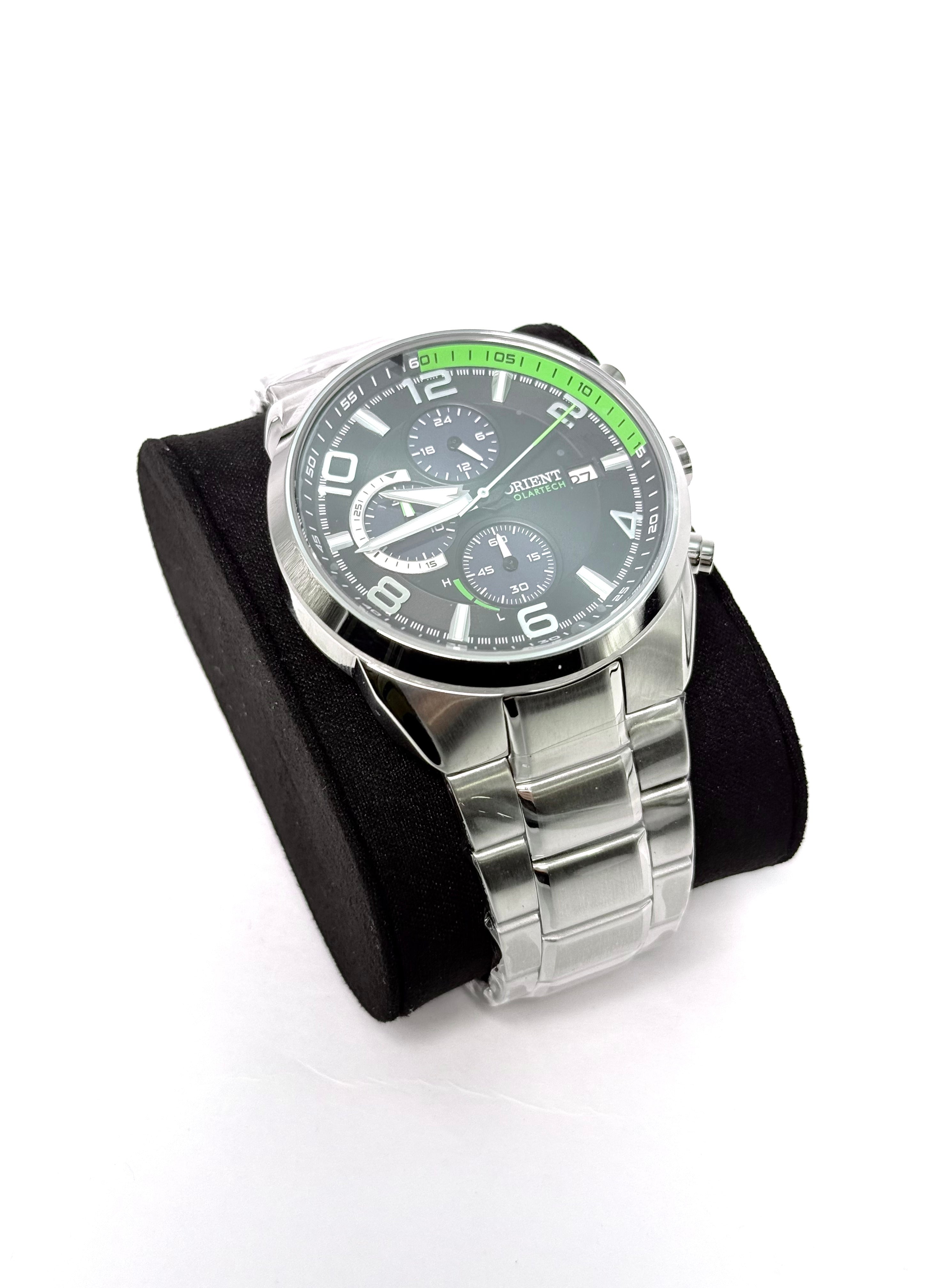 Relógio Orient Cronógrafo QuartzTech Aço Inox Preto com Verde