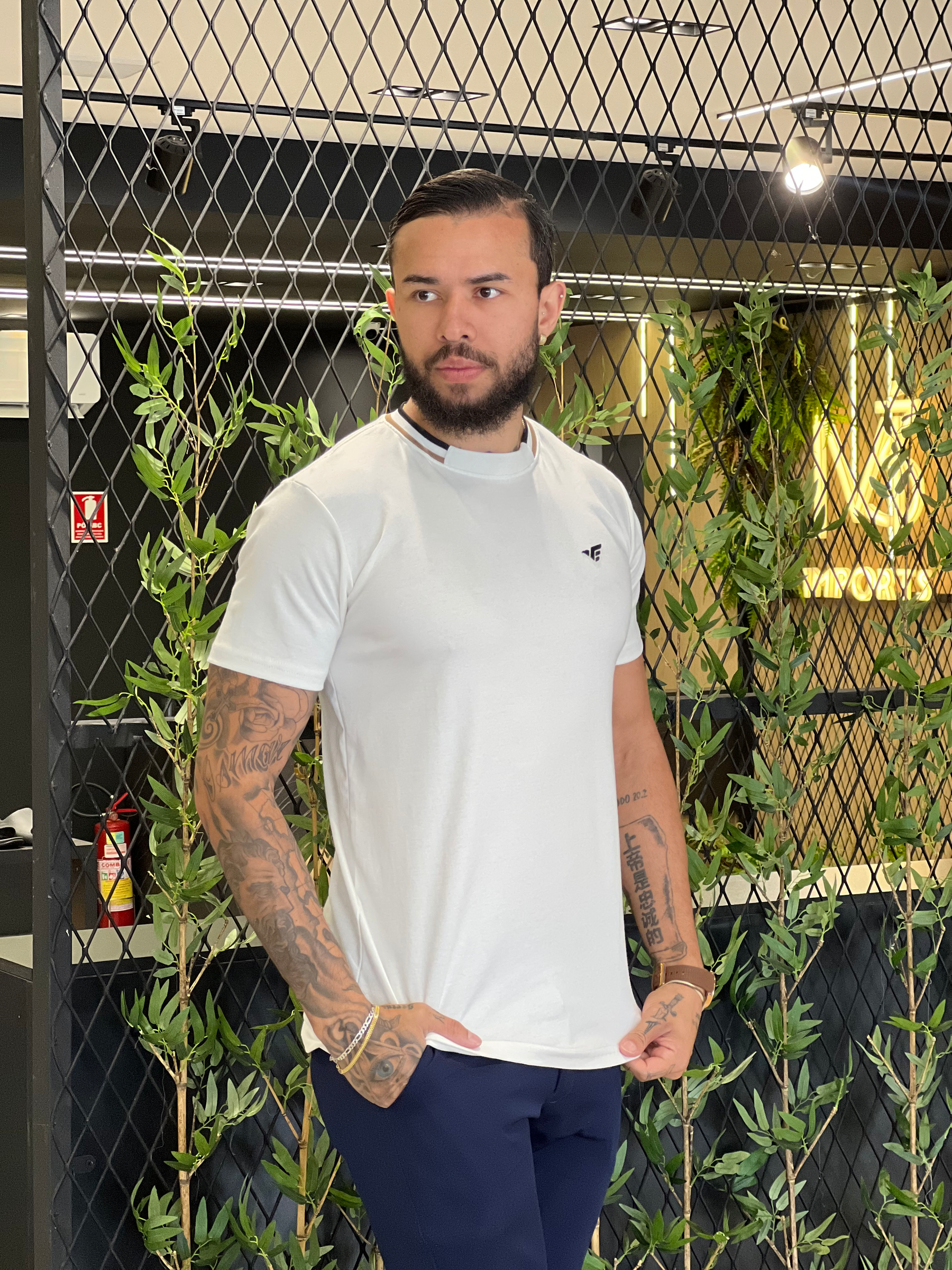 Camiseta Masculina Peruna Gola O Eagle