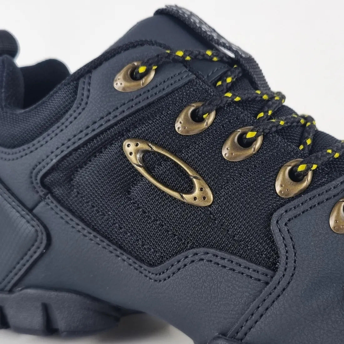 Oakley Tênis Halftrack Low II - Masculino