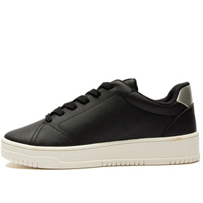 Tênis Ecko ECATL03 PretoPrata – Estilo Clássico e Elegância