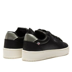 Tênis Ecko ECATL03 PretoPrata – Estilo Clássico e Elegância