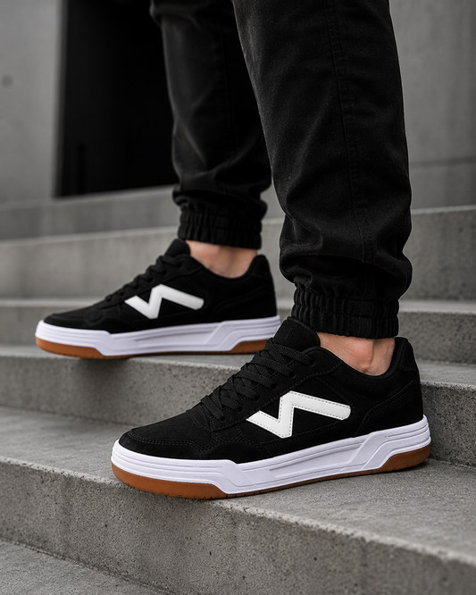Tênis ÖUS Preto e Branco Skate Street Masculino