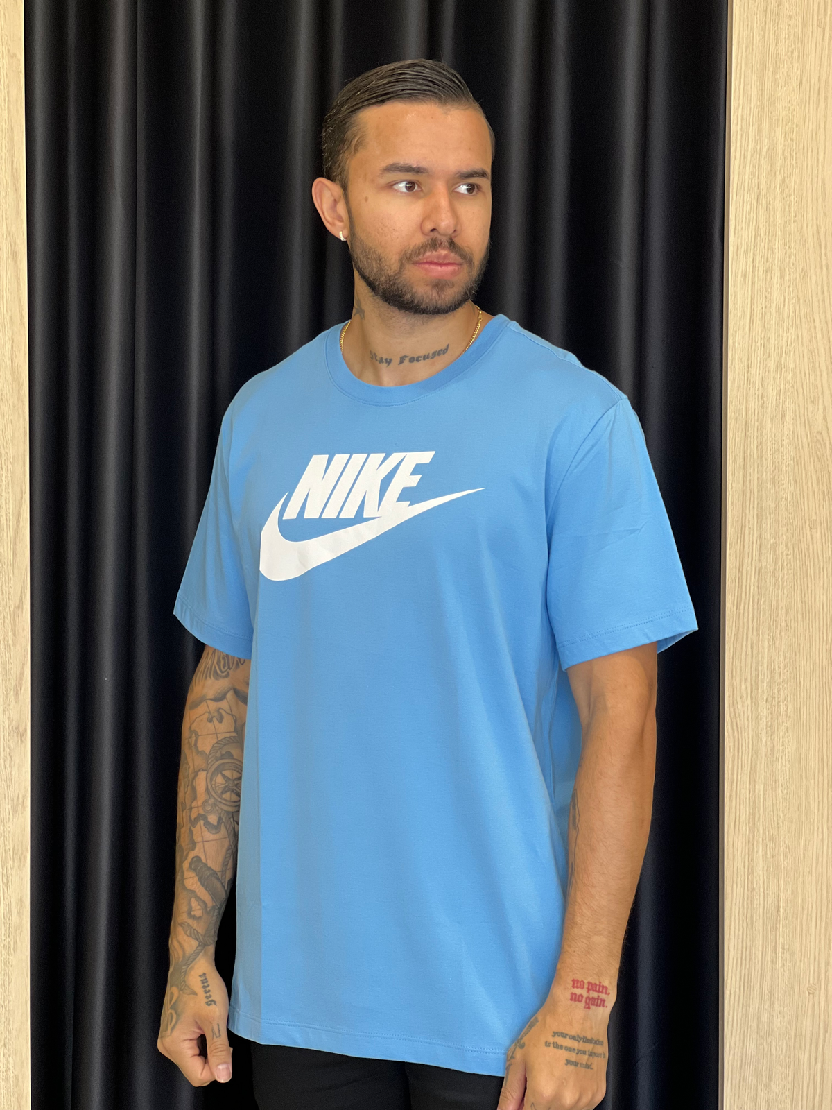 Camiseta Nike Sportswear Icon Future Masculina