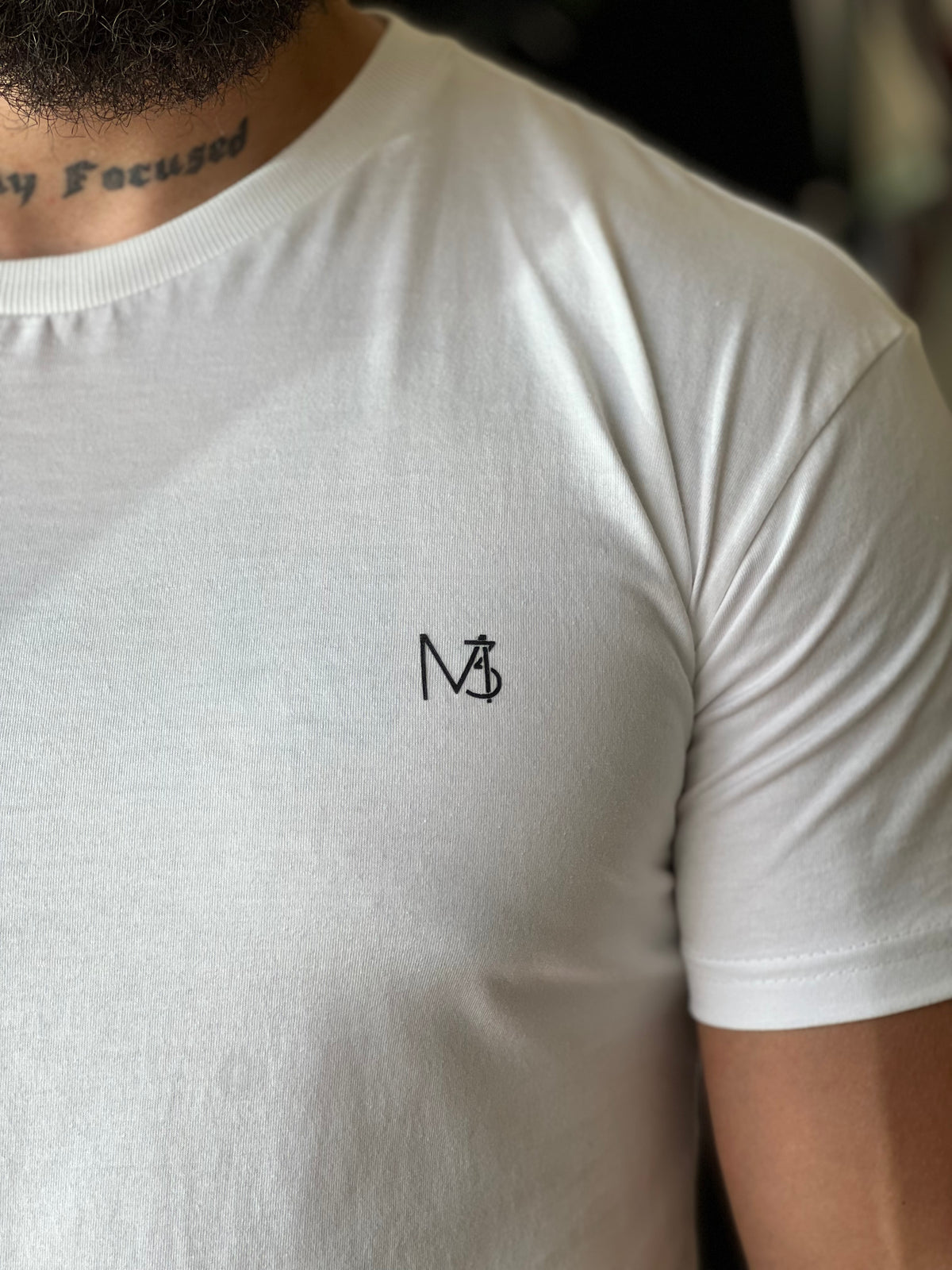 Camisa Menegotti Basic Masculina – Estilo Minimalista e Conforto para o Dia a Dia