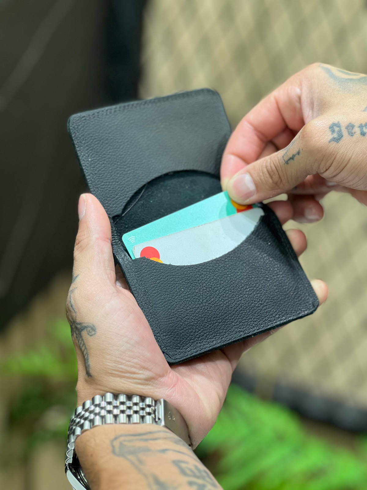 Carteira Masculina de Couro M3 Imports – Compacta, Elegante e Durável